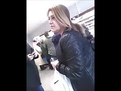 אישה עם חזה גדול, אווטאר עושה סקס סיראל לזיין בשביל כסף
