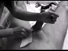 בלונדינית זוכה לתחת על זיוני שדיים ידי BBC