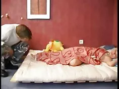צעצועי חרמנית חינם מילף אסייתיים לבני נוער וזונות עם סטרפון
